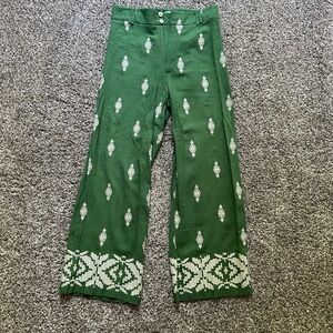 ZARA pants, gently worn, great condition! Green pants with white embroidery